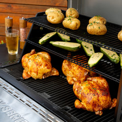 BBQ chicken and grilled vegetables on Masterbuilt 1160 grill grates